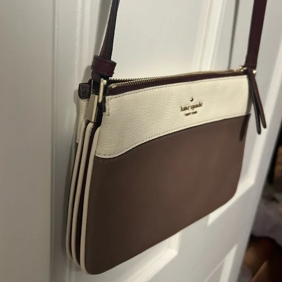 Kate spade cross body bag - Picture 9 of 11